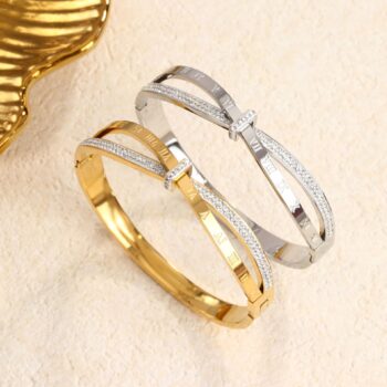 European And American Trendy Titanium Steel Fade-proof Roman Numeral Couple Bracelets For Men And Women - View 1