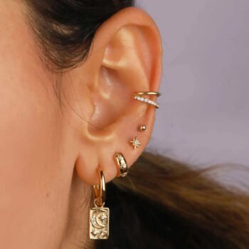 gold earrings - View 1