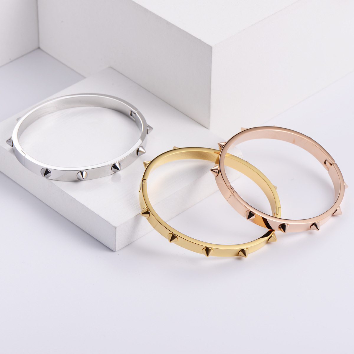 152297e5-89c1-4ef8-b683-5def4a2a4a61 1pcs Stainless Steel Bracelet Rivets Nail Tapered Spikes Gothic Punk Rock Bangle - View 1