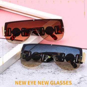 semicircle one piece - View 1