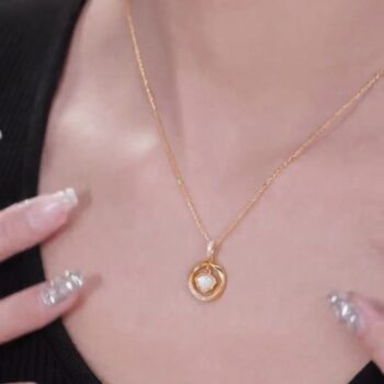 Affordable Luxury Versatile Shell Pendant Necklace - View 2