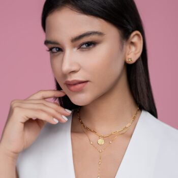 Engraved With Top-quality Moissanite, This Luxurious And Fashionable Minimalist Jewelry Consists Of A Silver Pendant Necklace