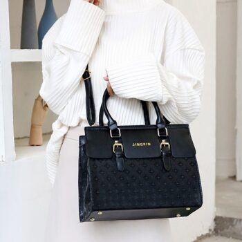 Simple Womens Shoulder Bag With A Diamond-quilted Texture - View 1