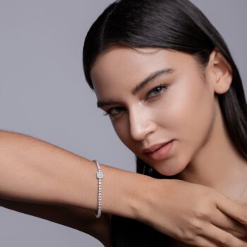 silver bracelet Set With Top-quality Moissanite, This Luxurious And Fashionable Light Luxury Jewelry Silver Bracelet Is Made