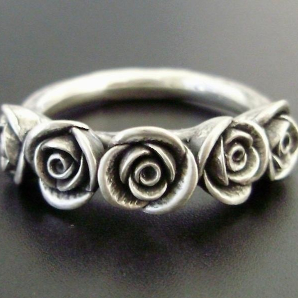 49b53776-4f00-44c8-997e-f6ddeb552d49_fine.jpeg ring