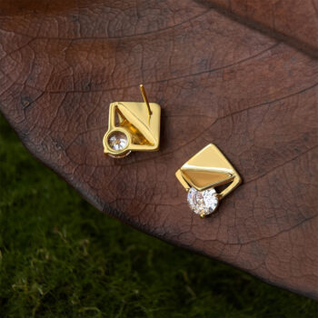 gold earrings - View 1