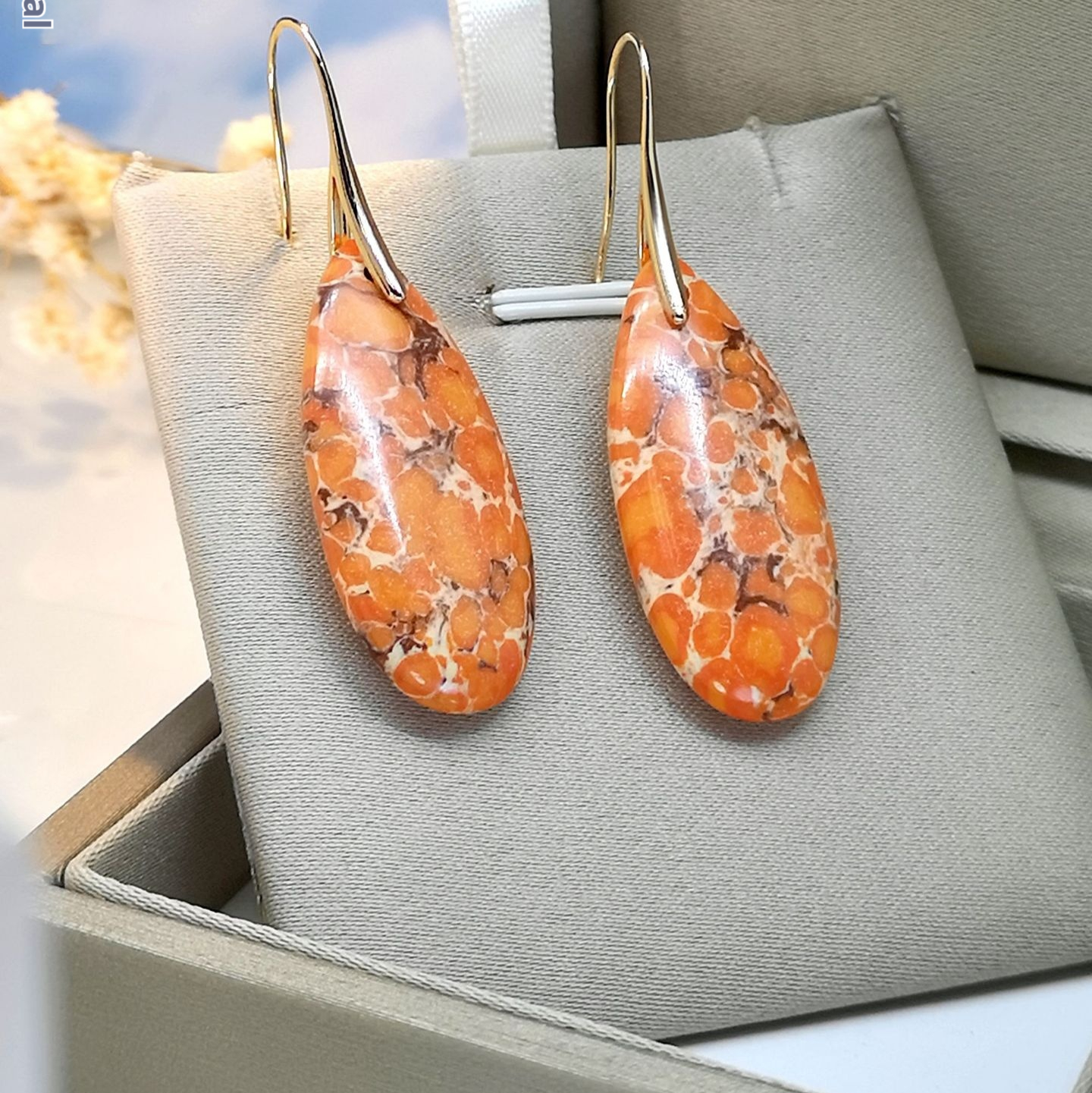 5375a7a9-70b9-4d9b-a4e5-9186ca832ba0_fine teardrop-shaped colorful artistic - View 5