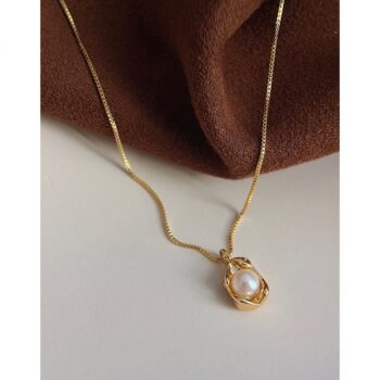 A Niche Fashion High-end Collarbone Chain Women's Necklace - View 2