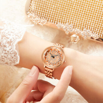Women's Fashionable And Elegant Quartz Watch - View 1