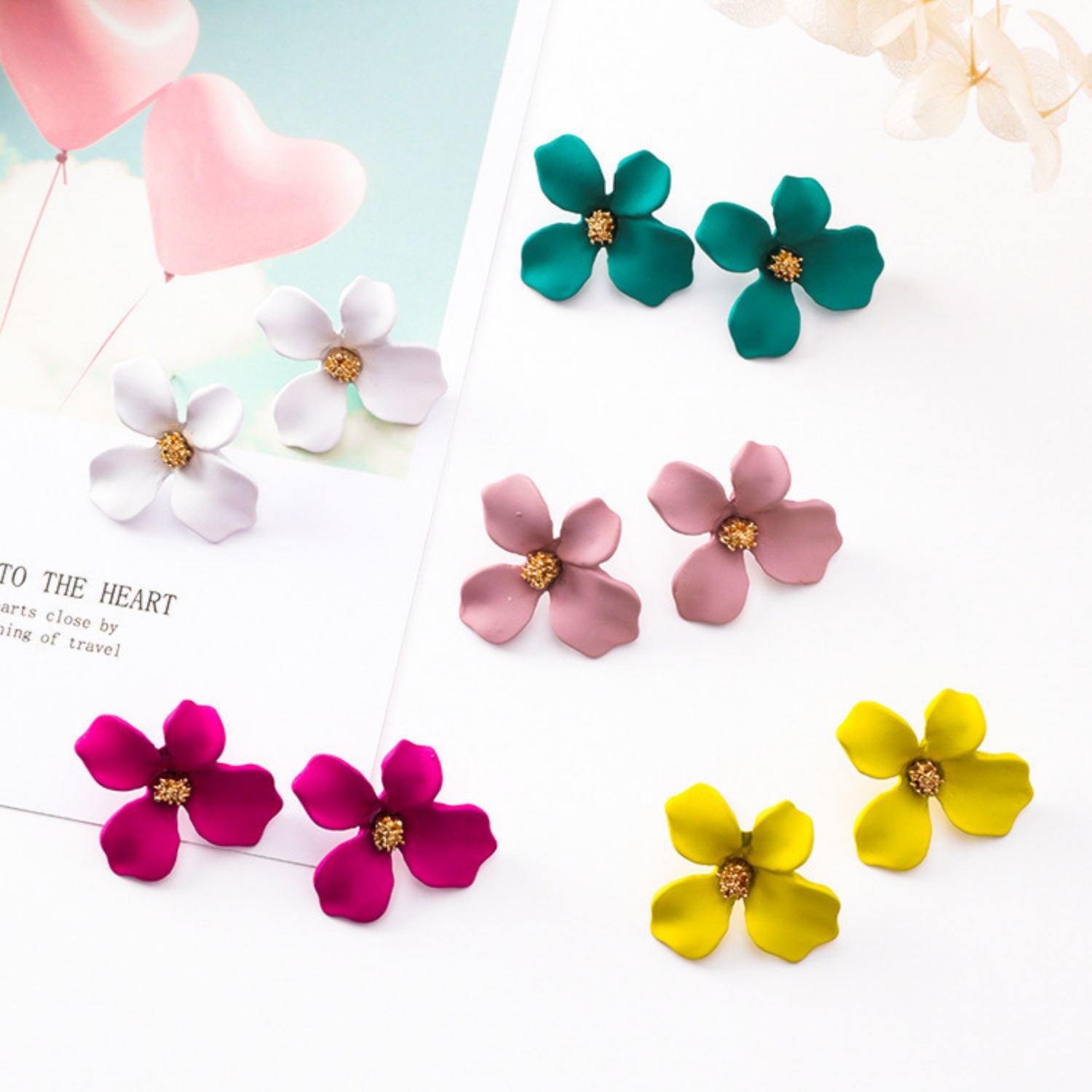 6cc364a8-88ef-4b88-9e02-7f45ac5940c3 Fashionable And Elegant Simple Flower Stud Earrings - View 3