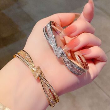 Affordable Luxury Diamond-studded All-matching Bestie Bracelet - View 1