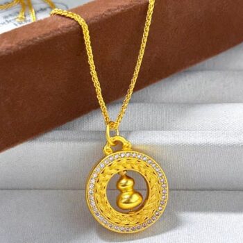 A Spinning Gourd Pendant Adorned With Diamond-studded Wheat Ears - View 2