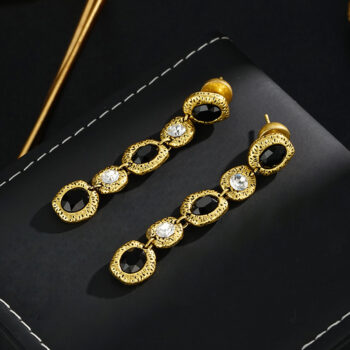 Elegant And Personalized Black Tassel Palace Style Earrings - View 1