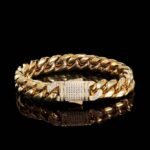 gold bracelet - View 1