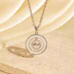 necklace New Round Hollowed-out Heart Oil-drip Necklace