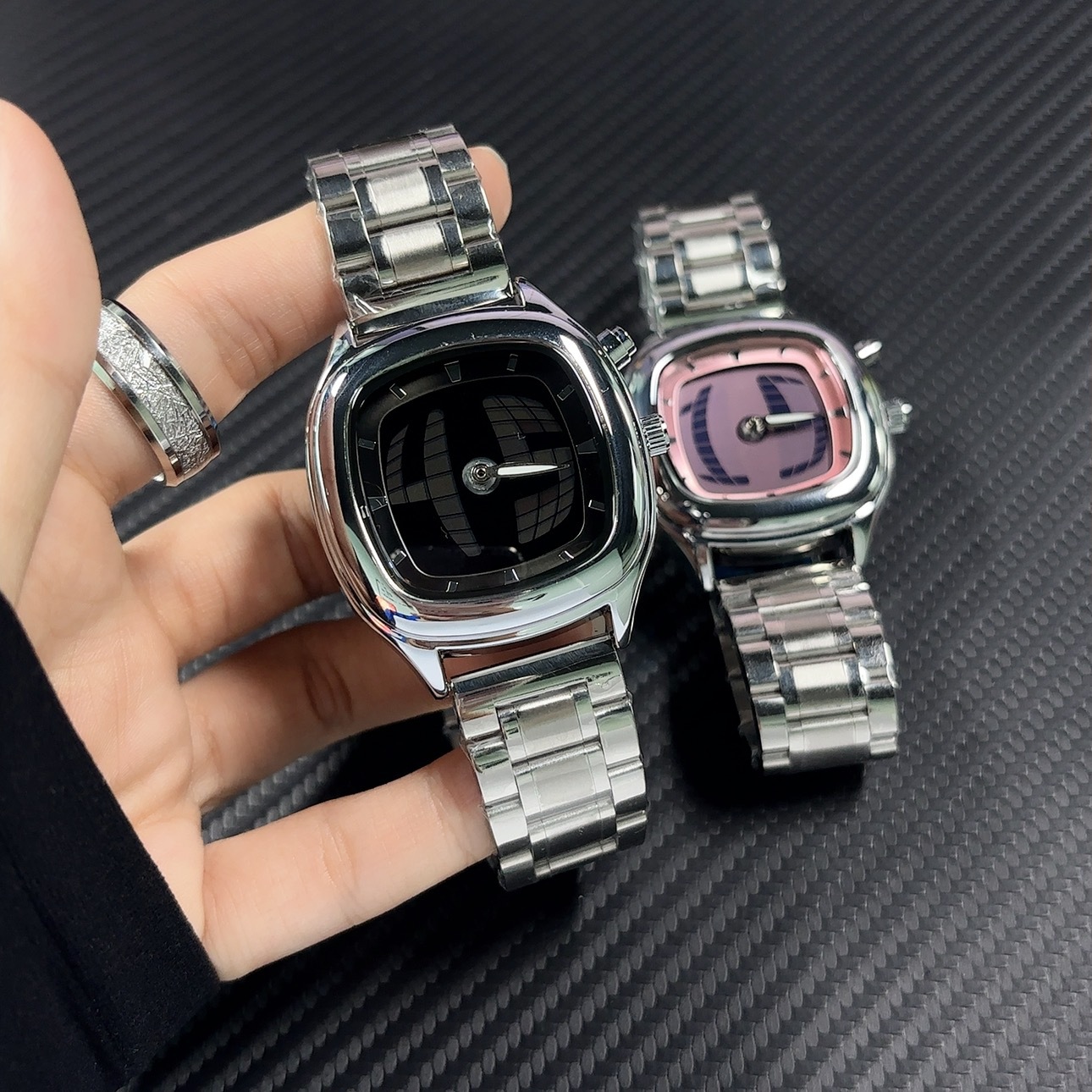 7decbd15-ec24-4355-a70c-8c77a00b831a Retro-style Digital Display Watch With Hands And Numbersexclusive Trendy Quartz Timepiece - View 2