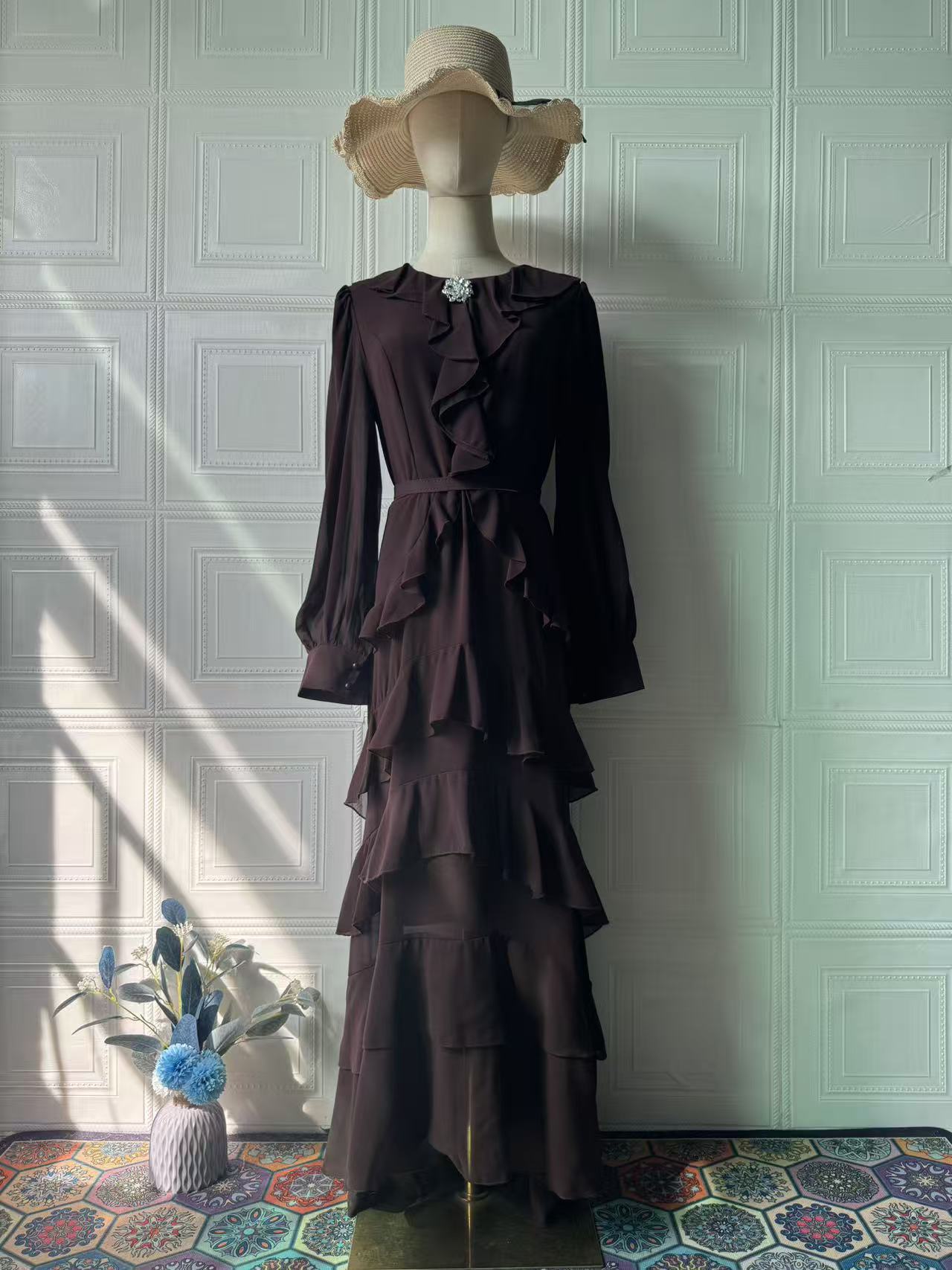 812db414-9e0e-4243-8925-81fa20b30d3c.jpg dress