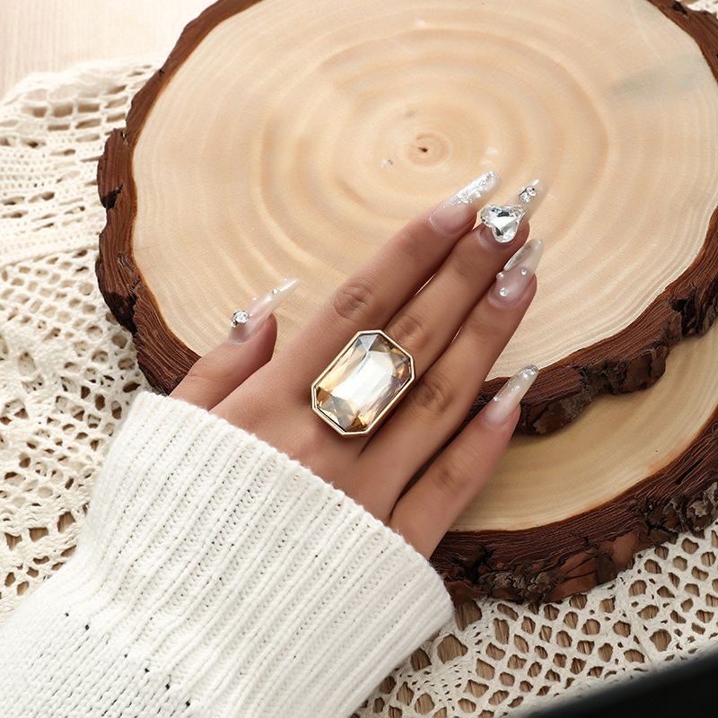 9bdbec32-a9e7-4ed5-97ff-96b6636f39d8 Women's Fashion Personality Ring, Creative Minimalist Square Ring, Suitable For Daily Wear, Gifting & Vacation - View 2