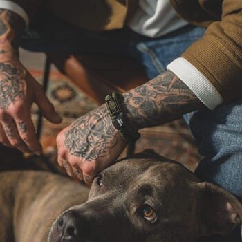 Tactical Survival Bracelet For Men In Green - View 2