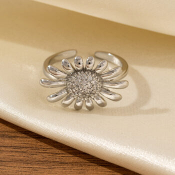 Luxury High-end Sunflower Ring Adorned With Diamonds - View 2