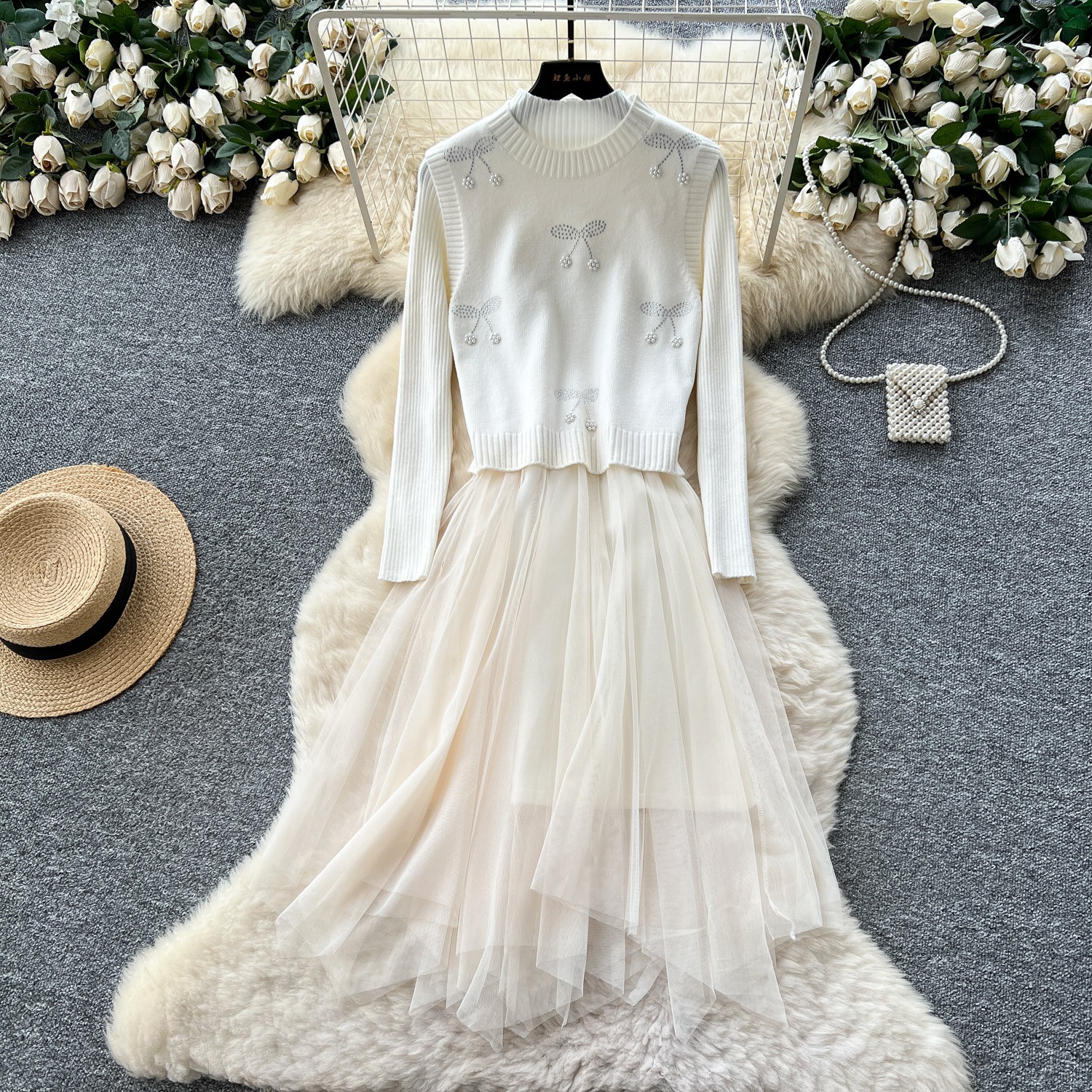 b336f4bb-c7ea-44d3-a9a3-e1083e0f7ea5.jpg Cherry Vest Long-Sleeve Knitted Patchwork Mesh Dress