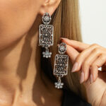diamond earrings French Retro Hollow Floral Dial Fashionable Geometric Diamond-Encrusted Long Tassel Earrings
