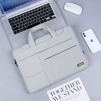 15.6 inch laptop - View 1