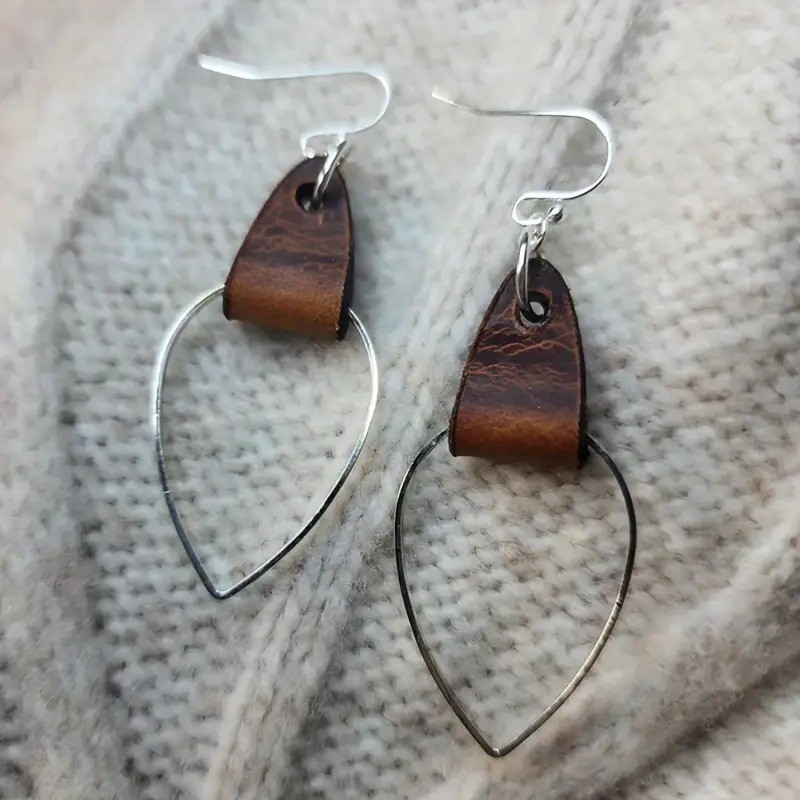 b80499e1-63f0-4a2b-8a9e-5c10b8c013db Retro Leather-wrapped Teardrop Earrings - View 2