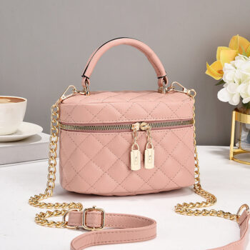 large capacity, high Large Capacity, High-end Feel Fashionable Women's Bag