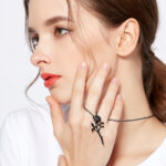 Punk-style Trendy All-match Minimalist Korean-style Black Rose Necklace Pendant - View 1