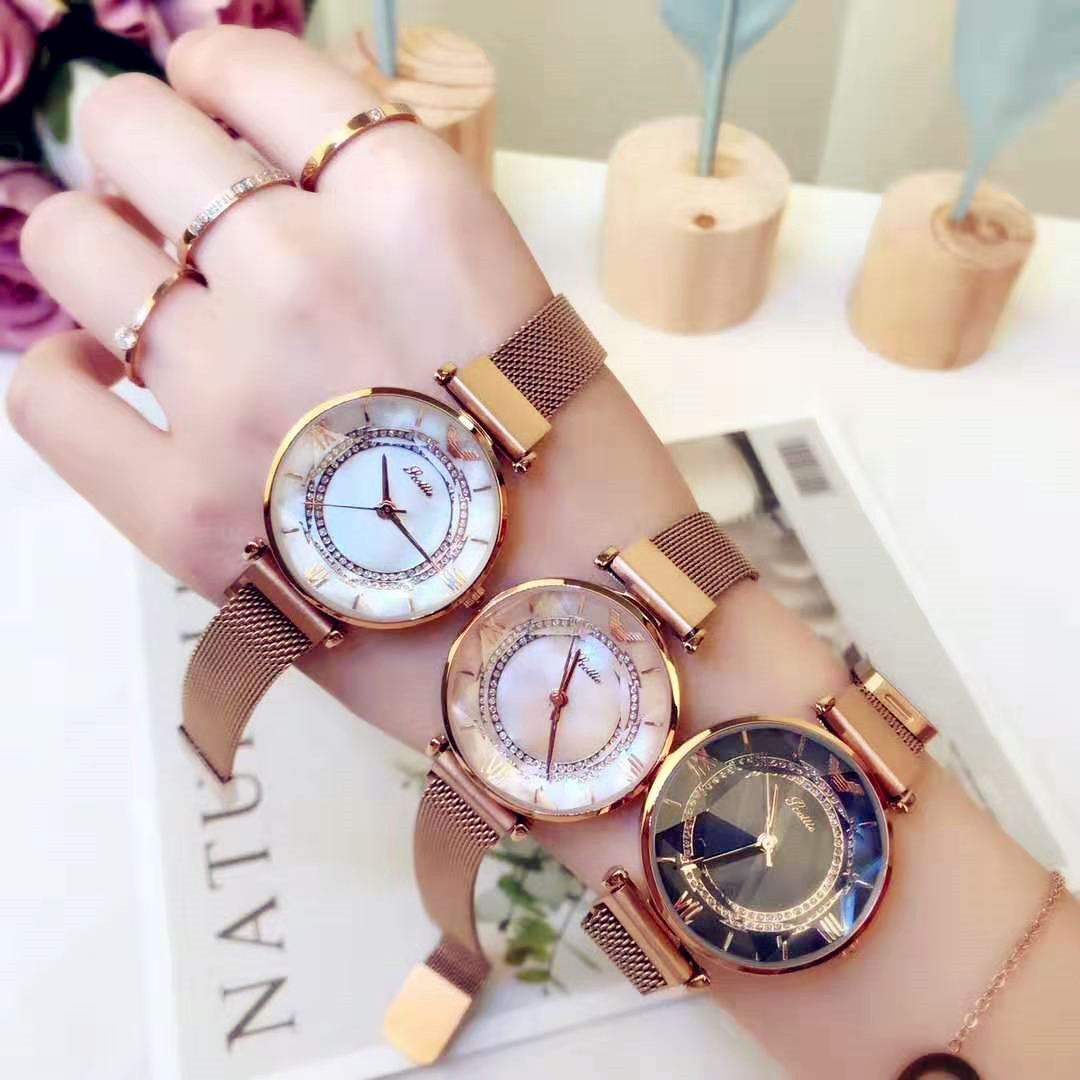 bd809874-51eb-4928-93c6-aa03b9df308d watch - View 1