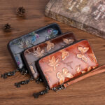 Women's Fashion Personality Vintage Clutch - View 1