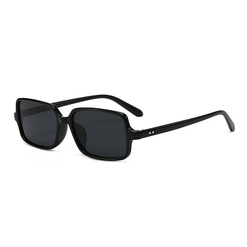 c91471aa-760e-4759-8136-5ad3c04da05a Womens Fashionable Sunglasses For Sun Protection And Shade - View 5