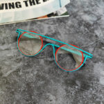 contrast colors wiht - View 1