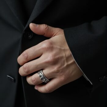 Fashion Open Ring, Gold Venus Half-Face Ring, Unisex - View 2