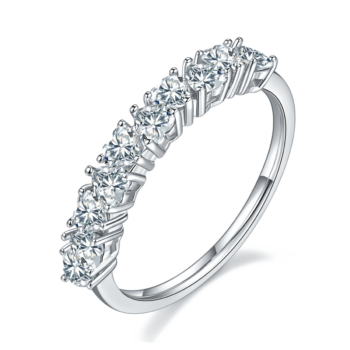 A Luxurious And Fashionable Light Luxury Jewelry Silver Ring Set With Top-quality Moissanite, S925 Silver Plated With Platinu