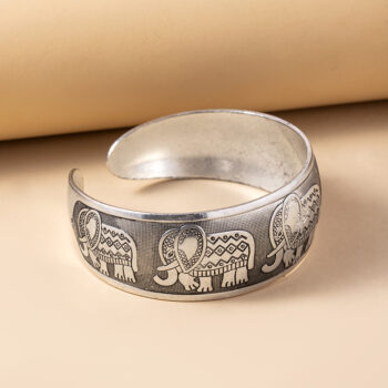 silver bracelet Vintage Thai Silver Elephant Cuff Bracelet Bangle