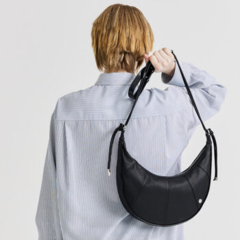 capacity soft leather Capacity Soft Leather Crescent-shaped Shoulder Bag