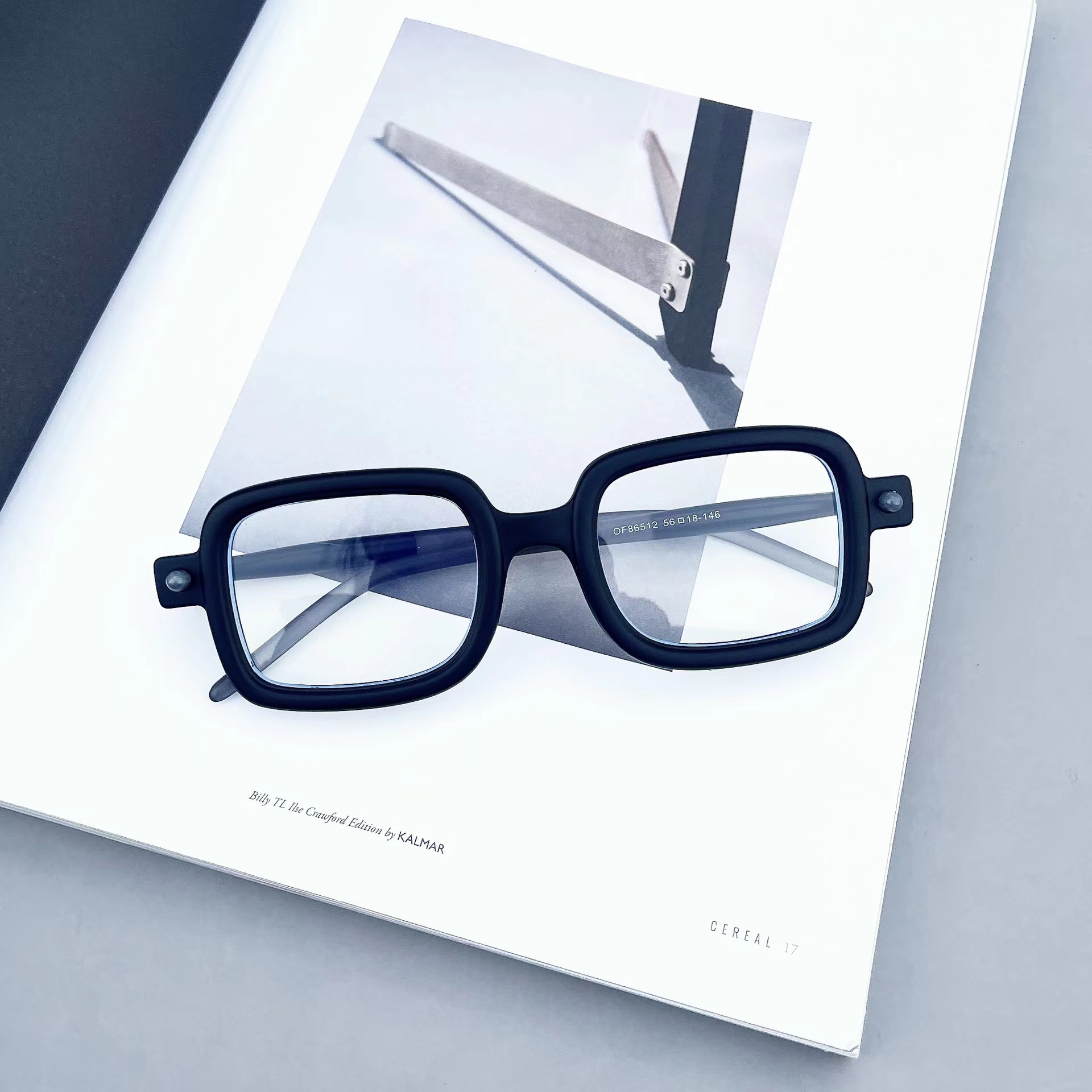 f9a2d6b0-250e-4043-8250-ea570efb70d7 and vintage literary - View 1