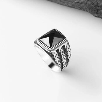 Gemstone-inlaid Alloy Ring For Men In European And American