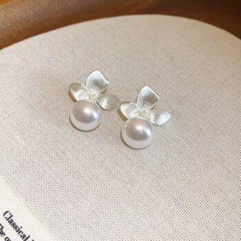 Womens Stylish Brushed Three-Petal Earrings Versatile For Any Look - Okita Shop