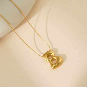 English Letter Temperament Simple Niche Necklace - View 2